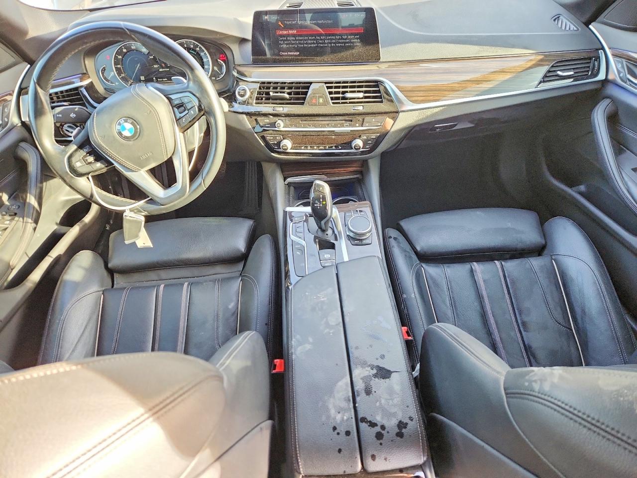 2019 BMW 530E