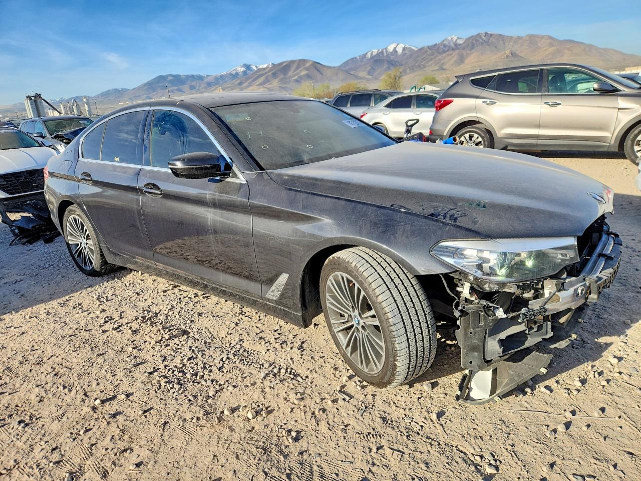 2019 BMW 530E