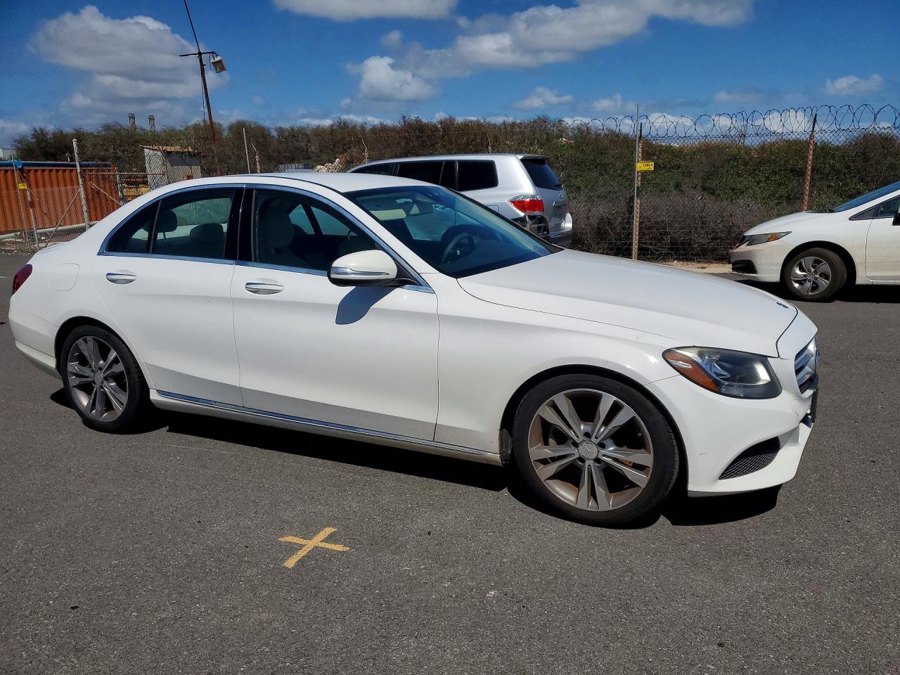2015 MERCEDES-BENZ C Base