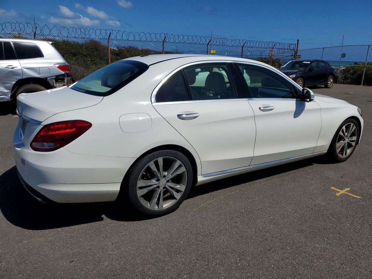 2015 MERCEDES-BENZ C Base