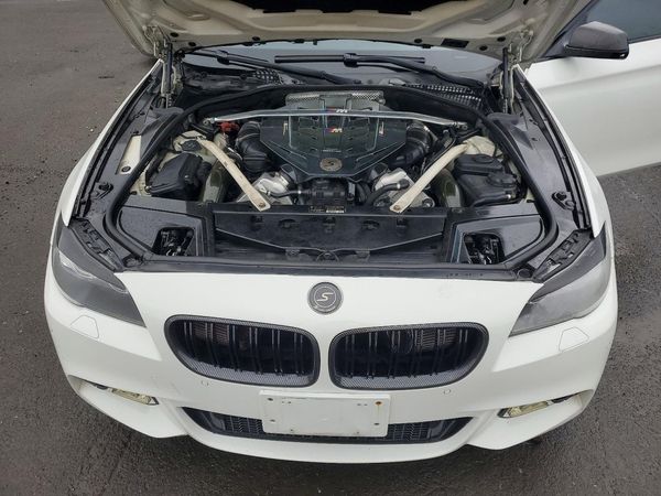 2012 BMW 550