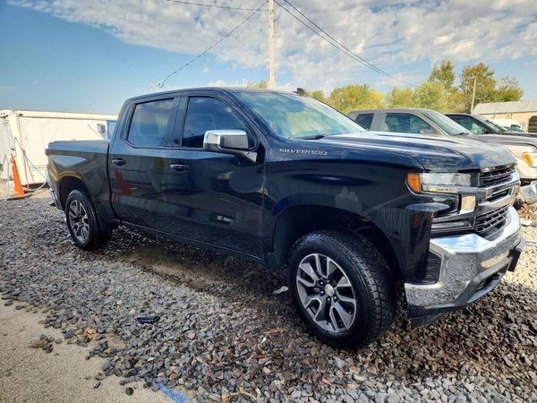 2021 CHEVROLET SILVERADO LT — Passenger 3/4