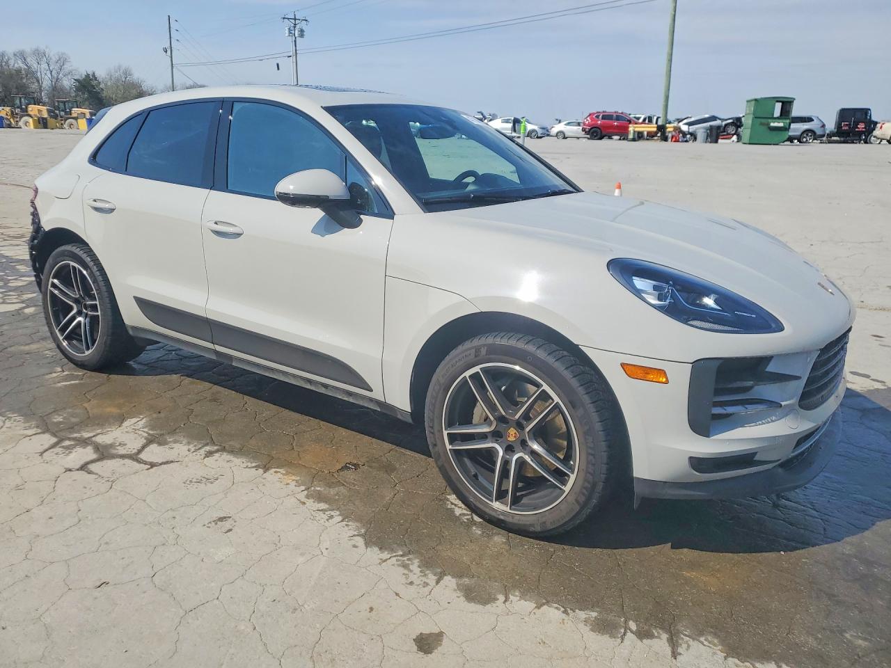 2021 PORSCHE MACAN