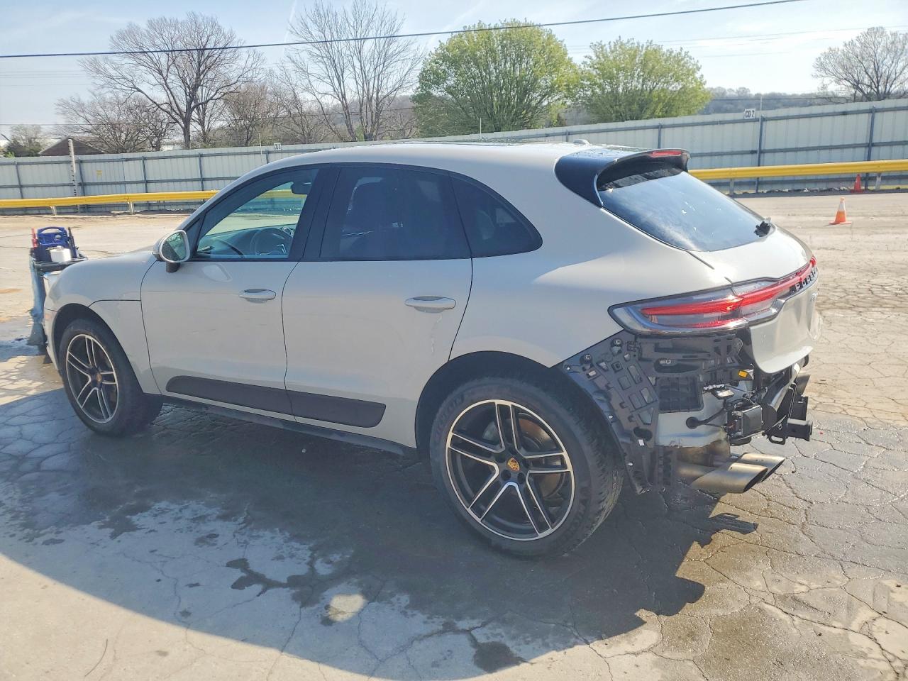 2021 PORSCHE MACAN