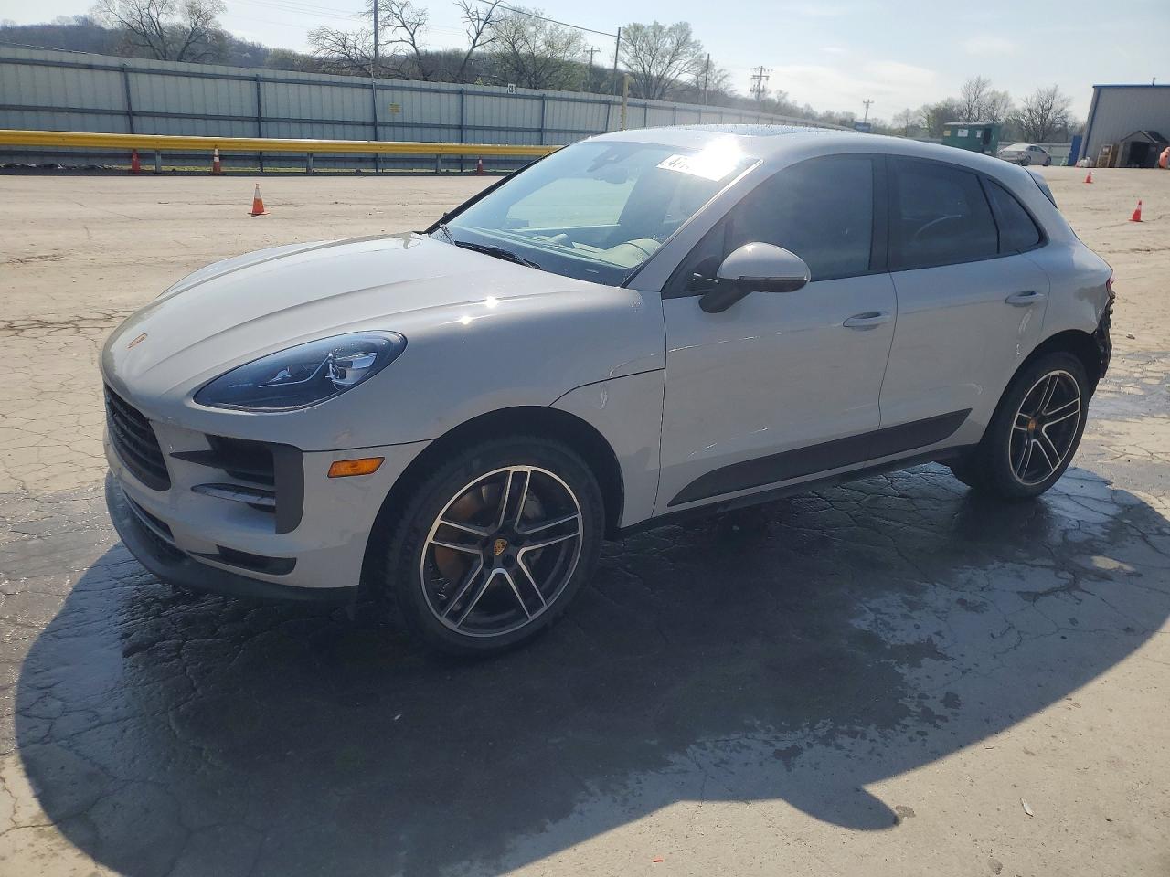 2021 PORSCHE MACAN
