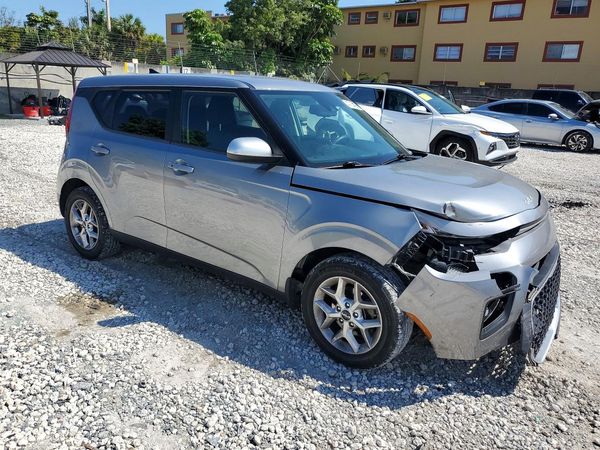 2022 KIA SOUL