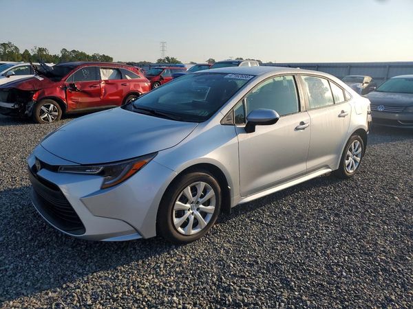 2025 TOYOTA COROLLA