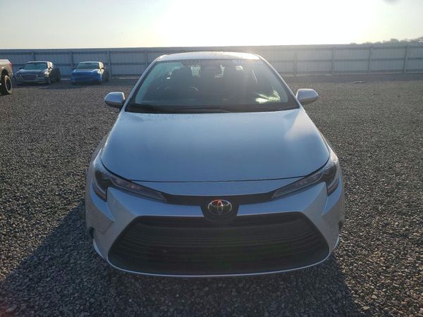 2025 TOYOTA COROLLA