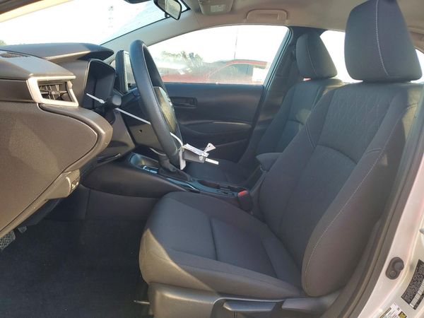 2025 TOYOTA COROLLA