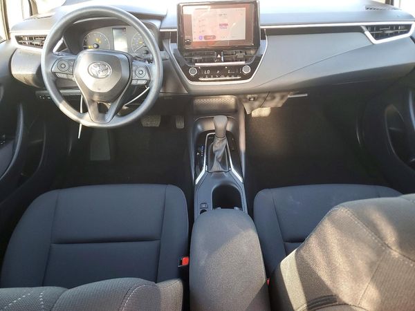 2025 TOYOTA COROLLA
