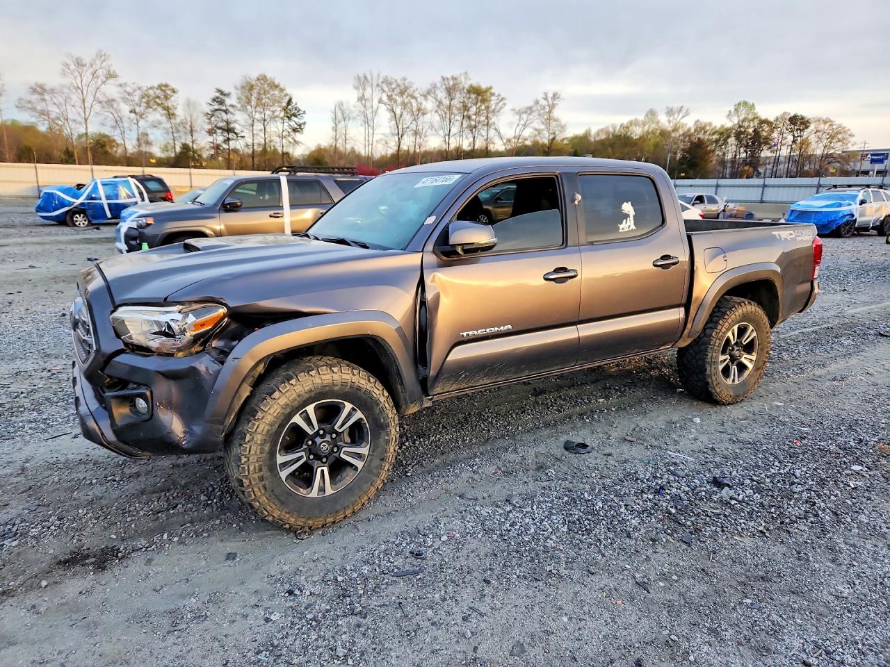 2016 TOYOTA TACOMA