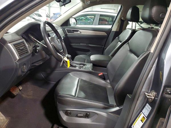 2018 VOLKSWAGEN ATLAS 4Motion SE