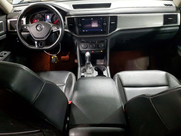 2018 VOLKSWAGEN ATLAS 4Motion SE