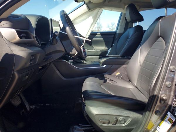 2023 TOYOTA HIGHLANDER