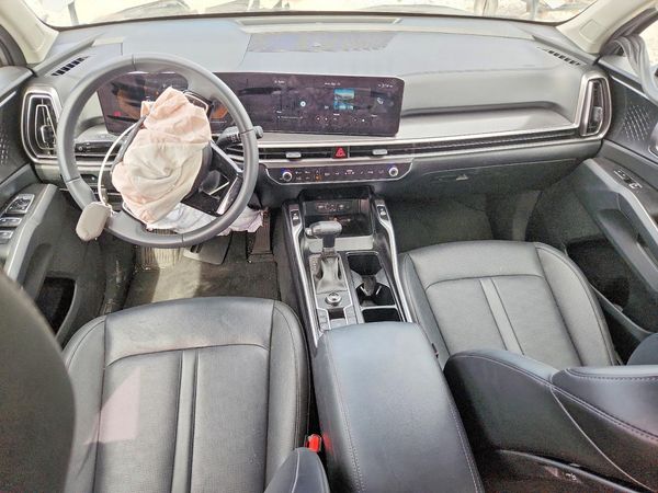 2025 KIA SORENTO