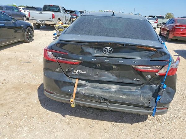2025 TOYOTA CAMRY
