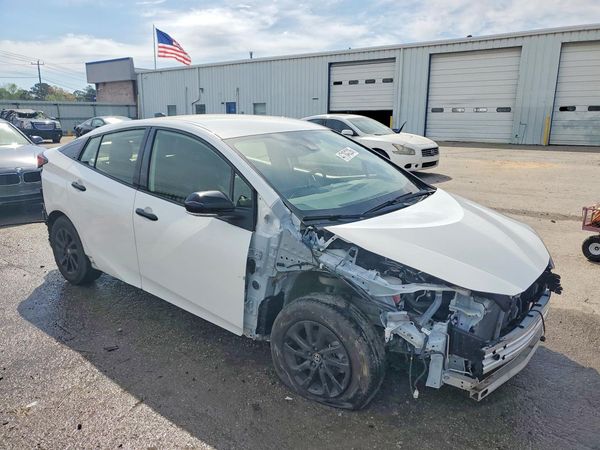 2022 TOYOTA PRIUS