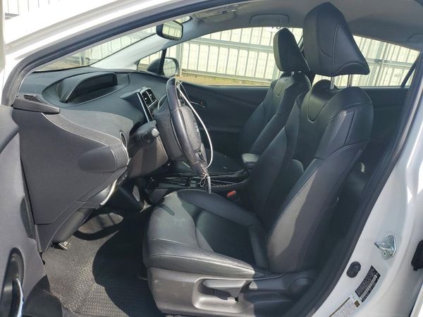 2022 TOYOTA PRIUS