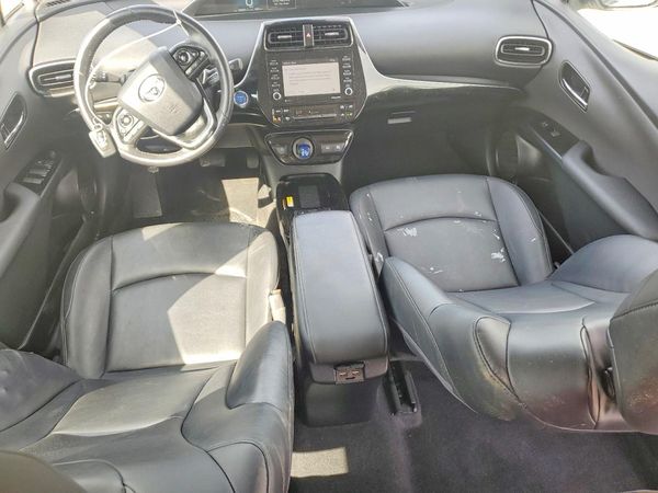 2022 TOYOTA PRIUS