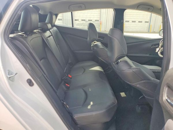 2022 TOYOTA PRIUS