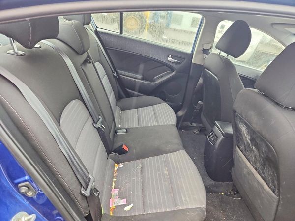 2017 KIA FORTE EX