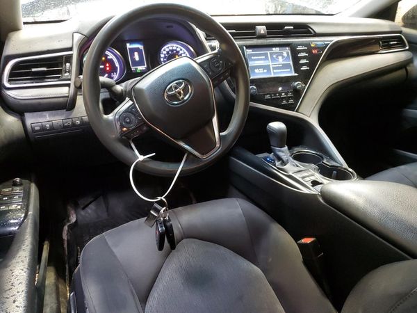 2018 TOYOTA CAMRY