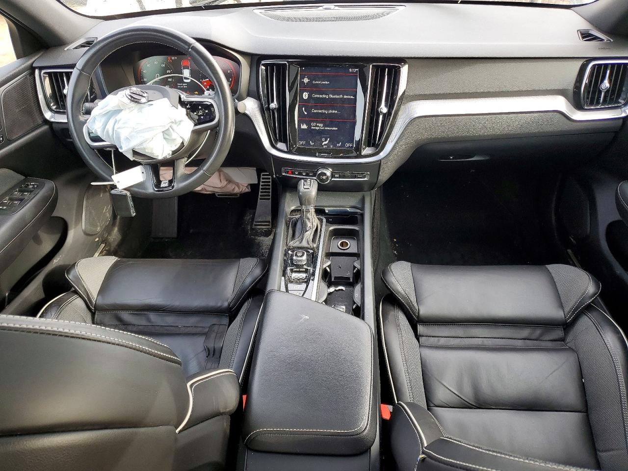 2019 VOLVO S60 R-Design
