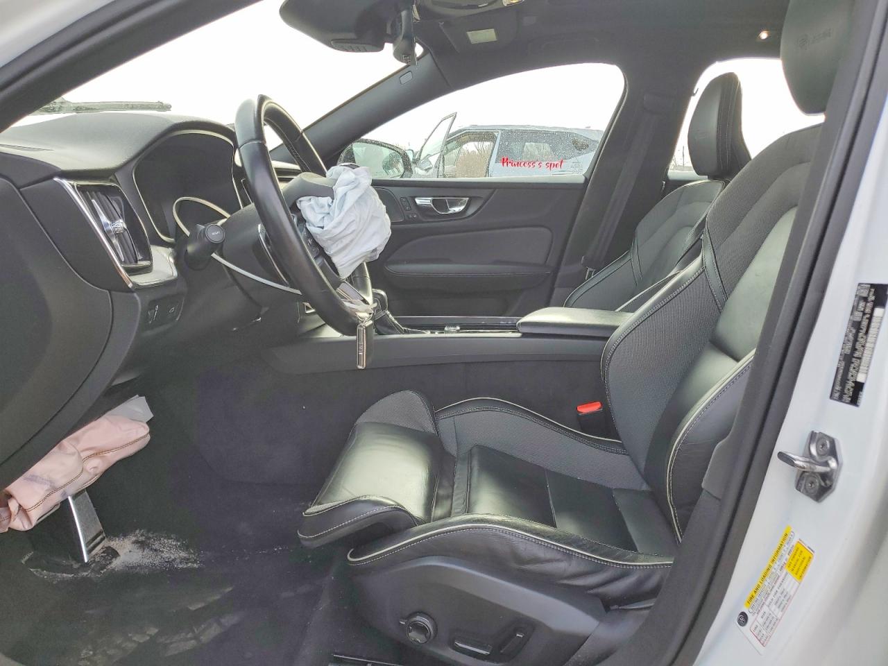 2019 VOLVO S60 R-Design