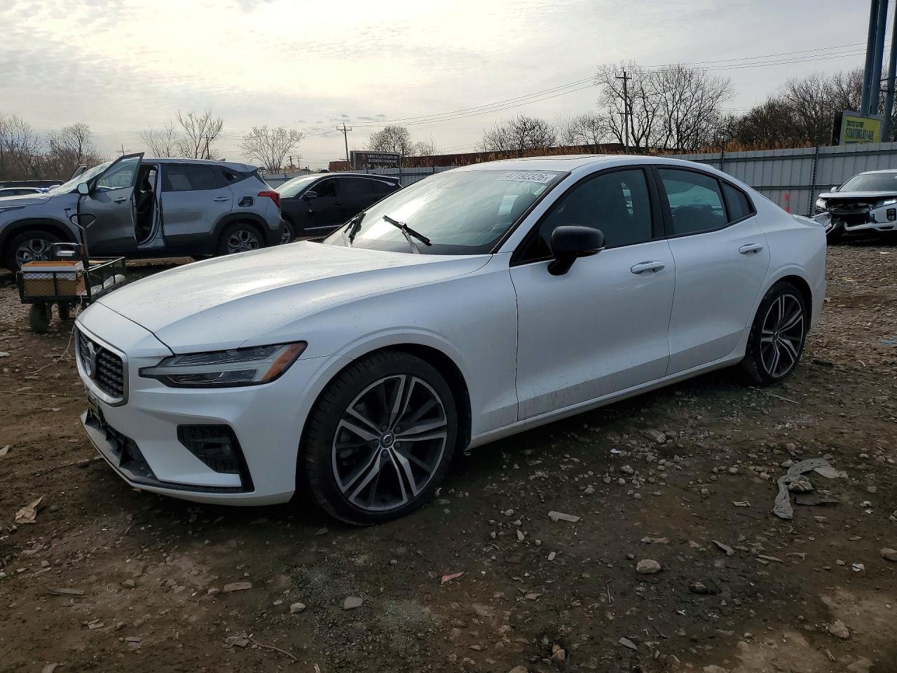2019 VOLVO S60 R-Design