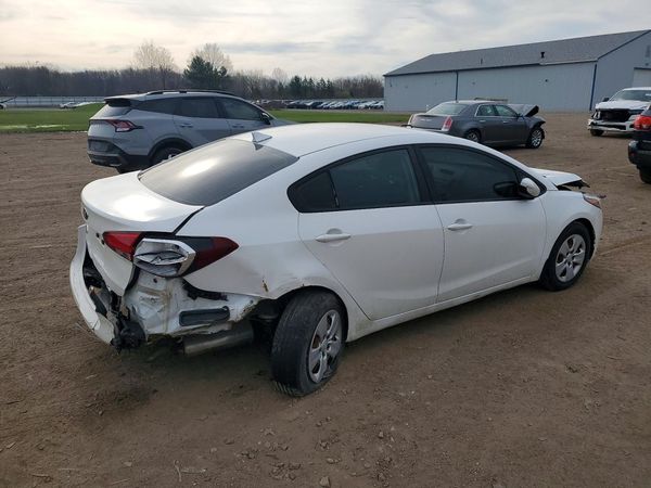 2017 KIA FORTE