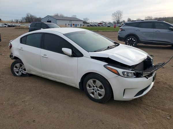 2017 KIA FORTE