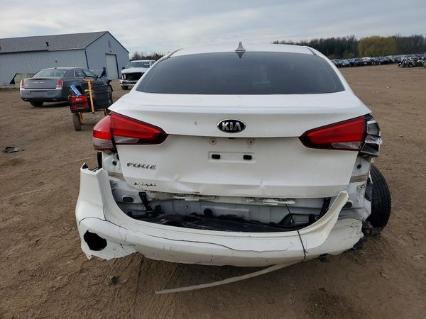 2017 KIA FORTE