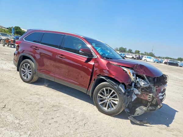2019 TOYOTA HIGHLANDER