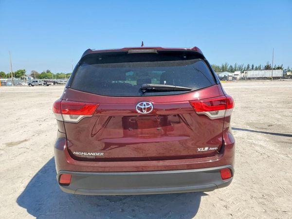 2019 TOYOTA HIGHLANDER