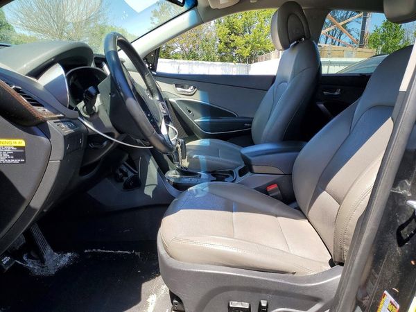 2017 HYUNDAI SANTA FE — DENT