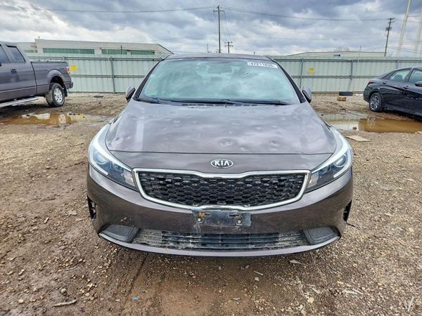 2017 KIA FORTE