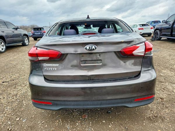 2017 KIA FORTE