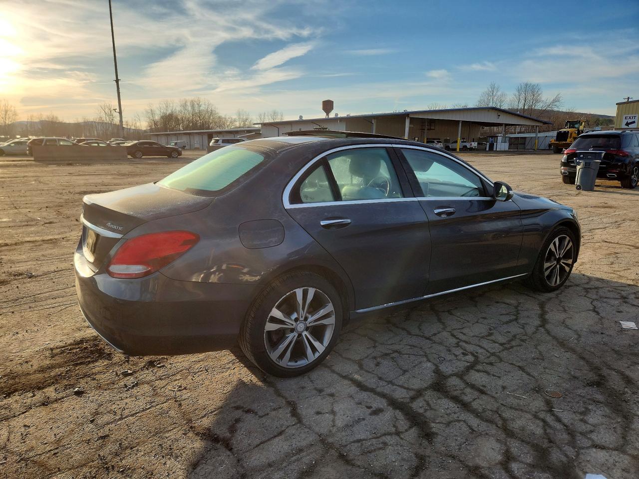 2016 MERCEDES-BENZ C