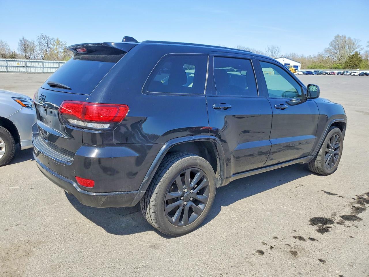 2018 JEEP GRAND CHEROKEE LAREDO 4X4