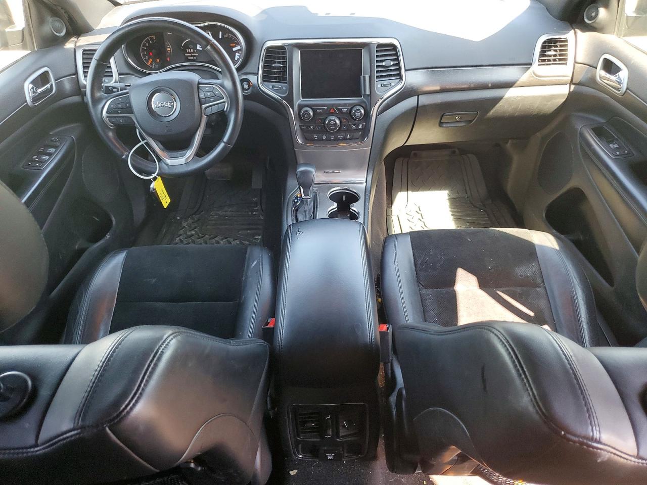 2018 JEEP GRAND CHEROKEE LAREDO 4X4