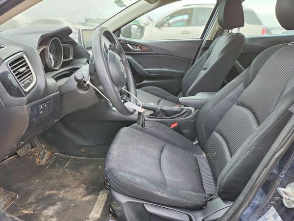 2016 MAZDA 3 Sport/GX