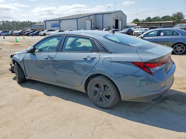 2022 HYUNDAI ELANTRA