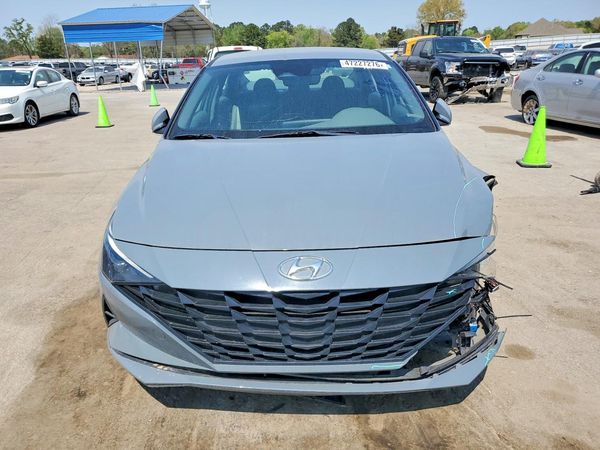 2022 HYUNDAI ELANTRA