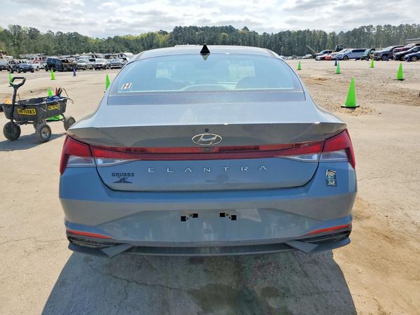 2022 HYUNDAI ELANTRA