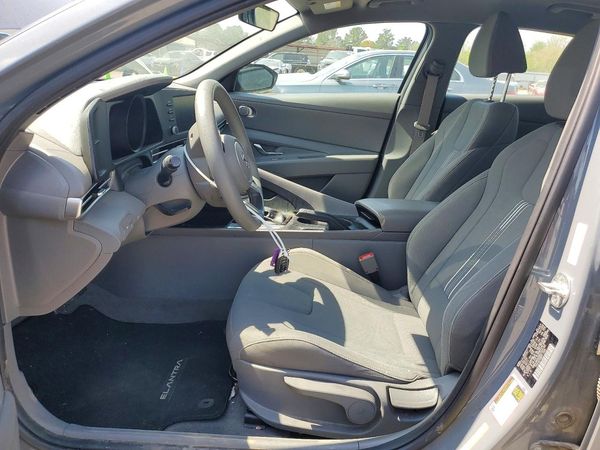 2022 HYUNDAI ELANTRA