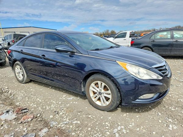 2013 HYUNDAI SONATA GLS/ GLS Popular