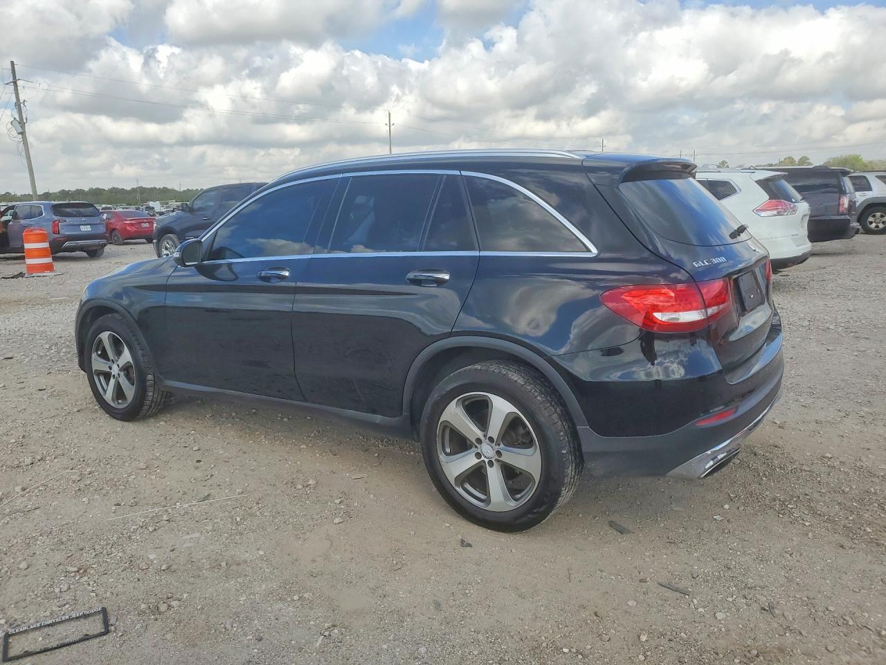 2016 MERCEDES-BENZ GLC GLC300