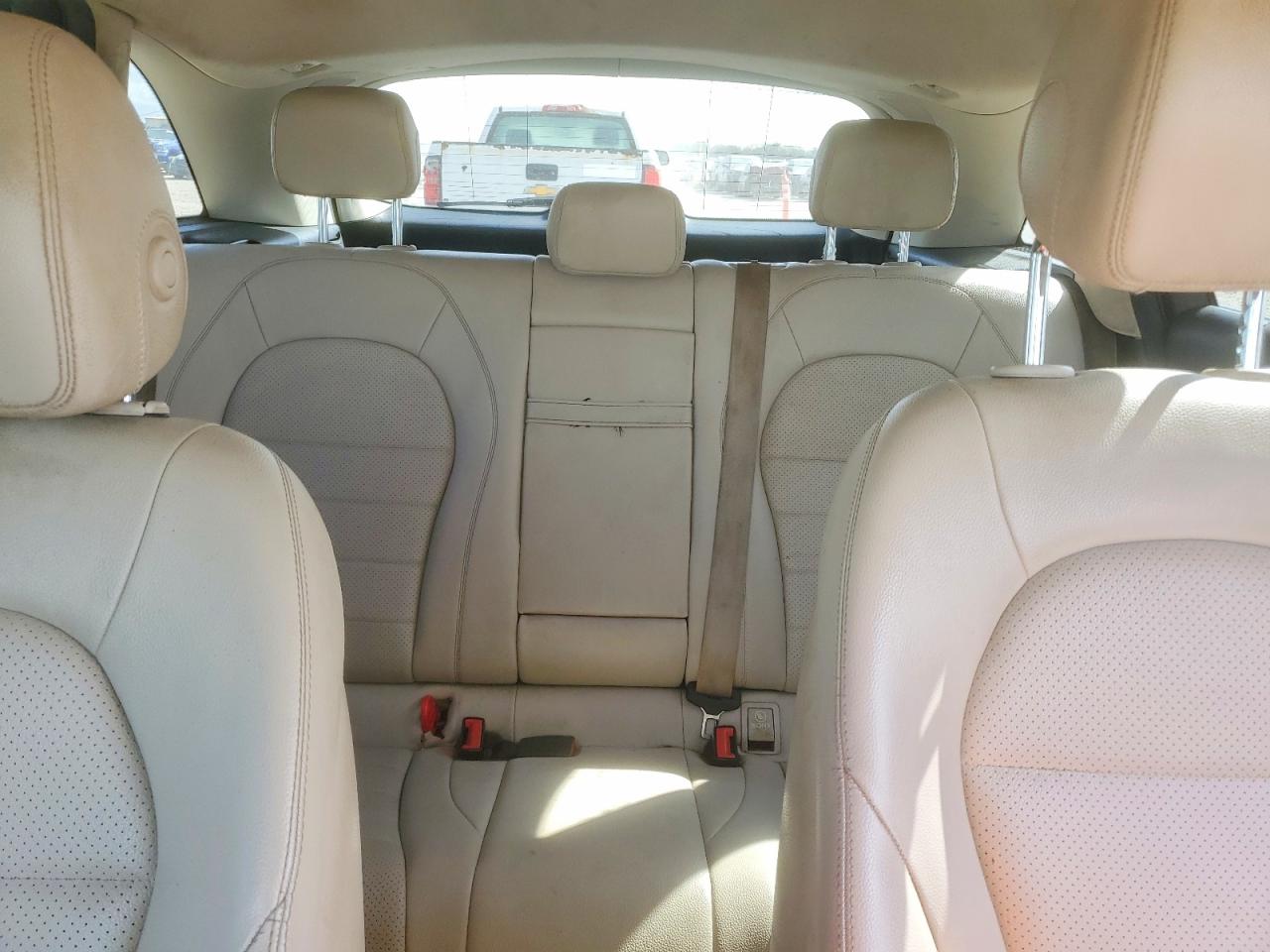 2016 MERCEDES-BENZ GLC GLC300