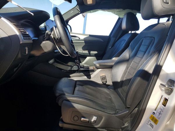 2022 BMW X3 sDrive30i — DENT