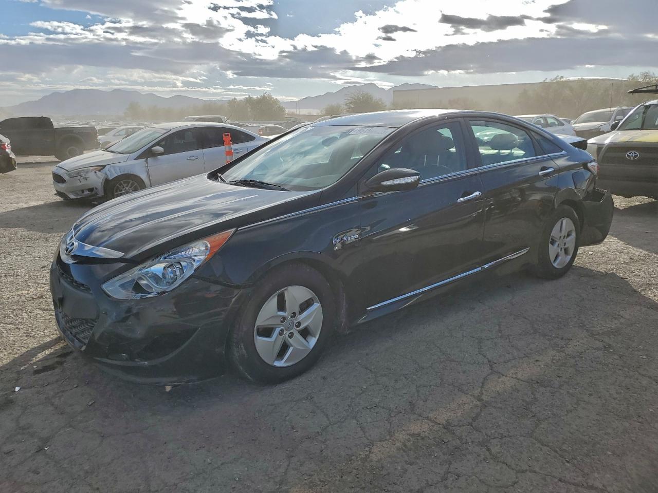 2012 HYUNDAI SONATA Middle level